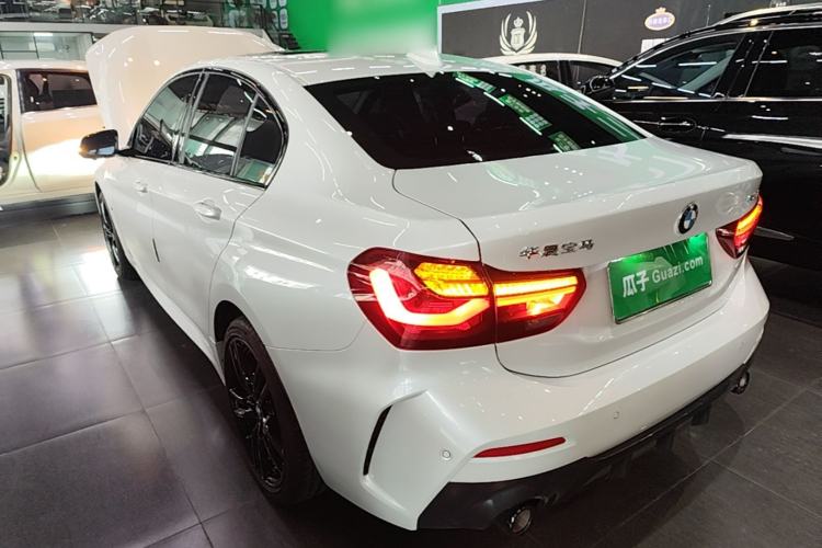 Used BMW 1 Series 2023 125i M Sport Night Edition Rear Left 45 Deg
