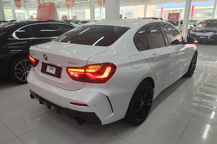 Used BMW 1 Series 2023 125i M Sport Night Edition Rear Right 45 Deg