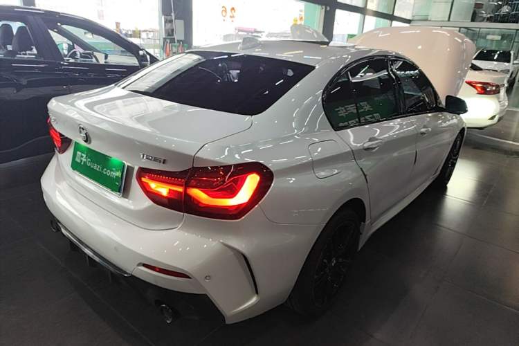 Used BMW 1 Series 2023 125i M Sport Night Edition Rear Right 45 Deg