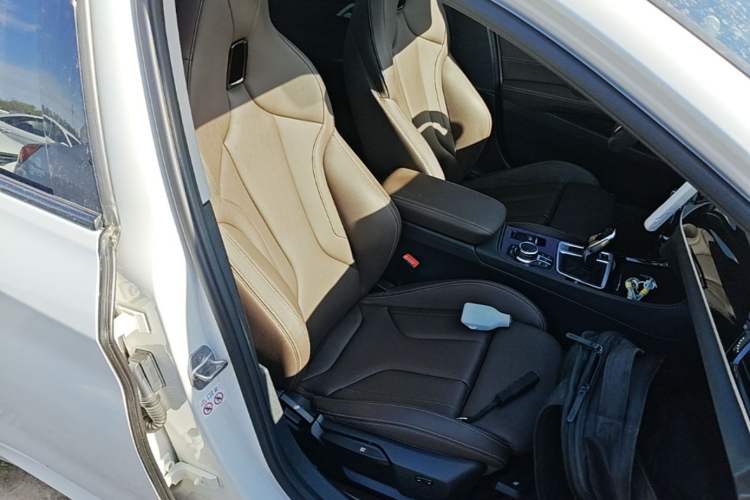 Used BMW 1 Series 2023 125i M Sport Night Edition Right Front Seat