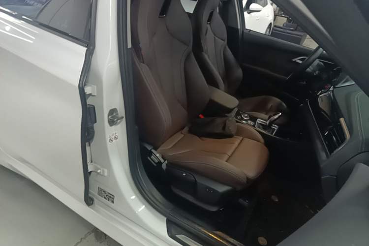 Used BMW 1 Series 2023 125i M Sport Night Edition Right Front Seat