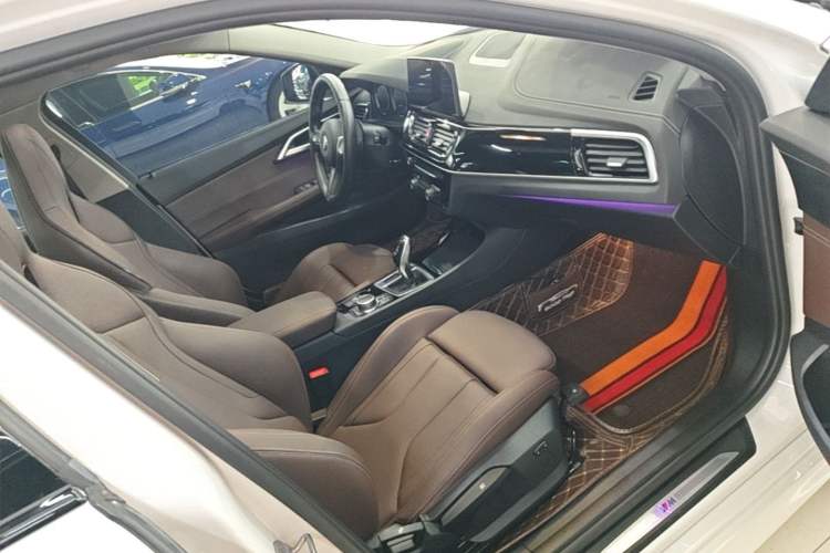 Used BMW 1 Series 2023 125i M Sport Night Edition Right Front Seat
