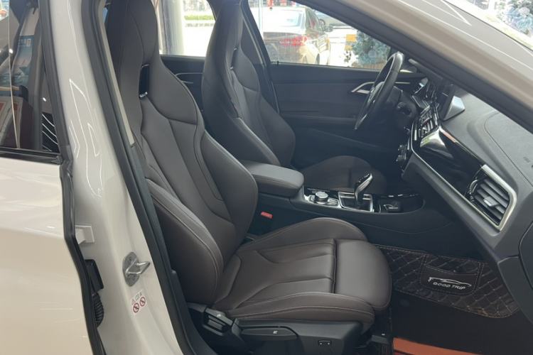 Used BMW 1 Series 2023 125i M Sport Night Edition Right Front Seat