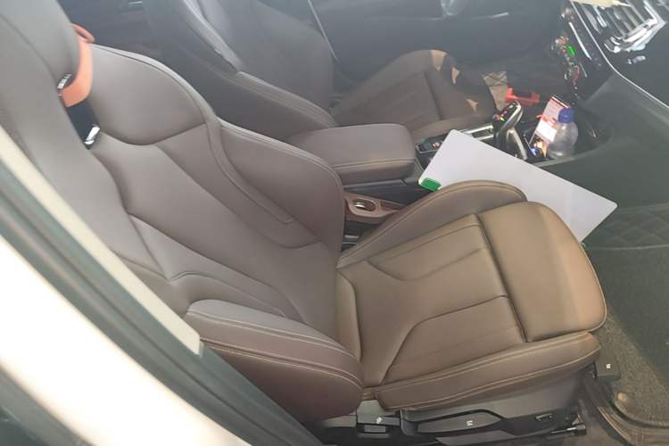 Used BMW 1 Series 2023 125i M Sport Night Edition Right Front Seat