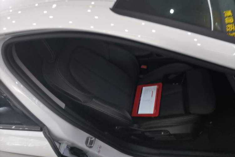 Used BMW 1 Series 2023 120i M Sport Brilliant Edition Right Front Seat