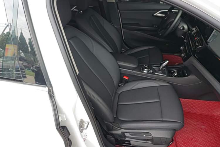 Used BMW 1 Series 2023 120i M Sport Edition Right Front Seat