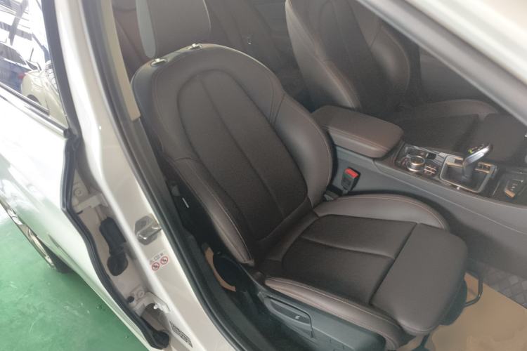 Used BMW 1 Series 2023 120i M Sport Night Edition Right Front Seat