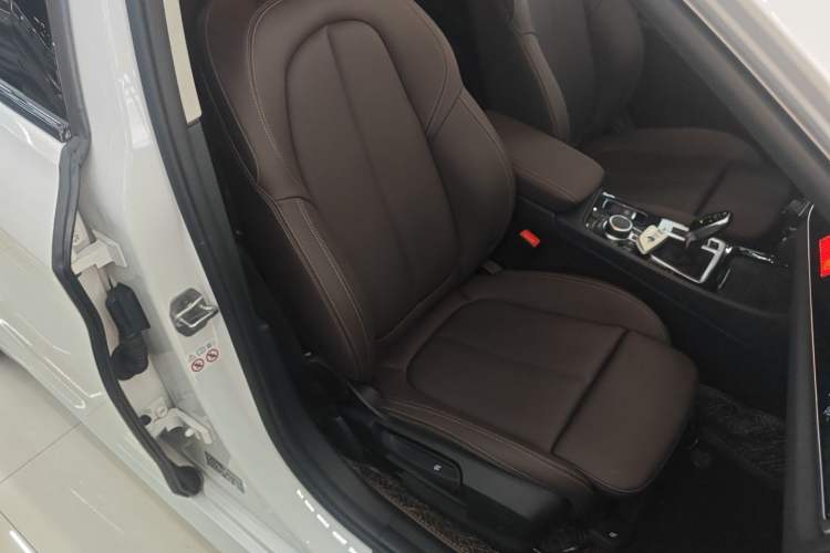 Used BMW 1 Series 2023 120i M Sport Night Edition Right Front Seat