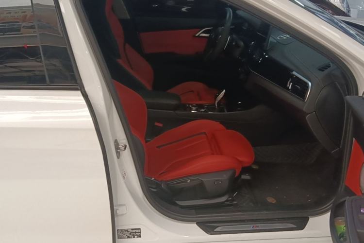 Used BMW 1 Series 2023 125i M Sport Night Edition Right Front Seat