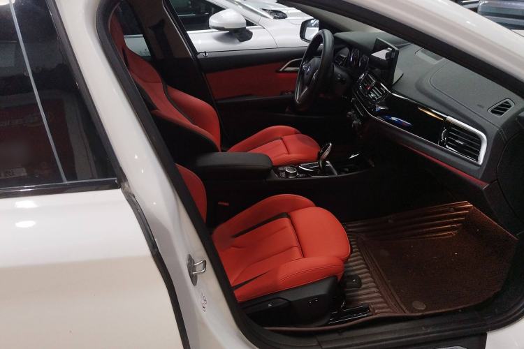 Used BMW 1 Series 2023 125i M Sport Night Edition Right Front Seat