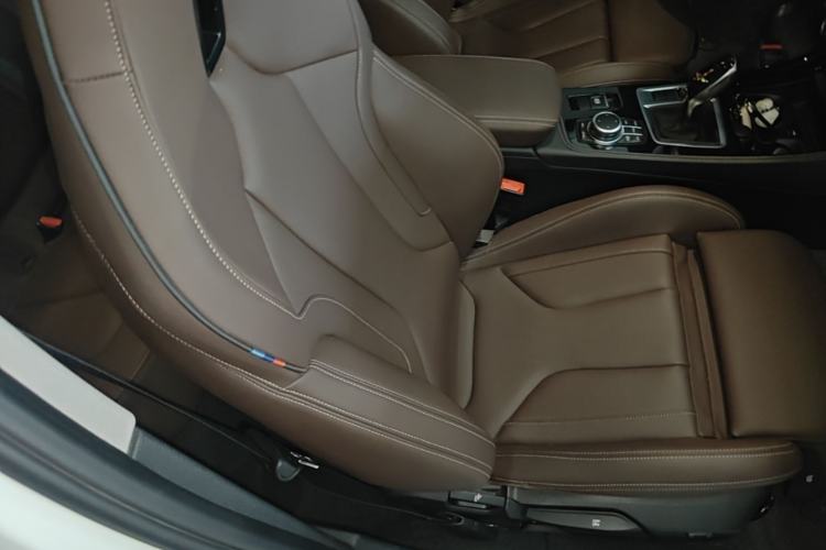 Used BMW 1 Series 2023 125i M Sport Night Edition Right Front Seat