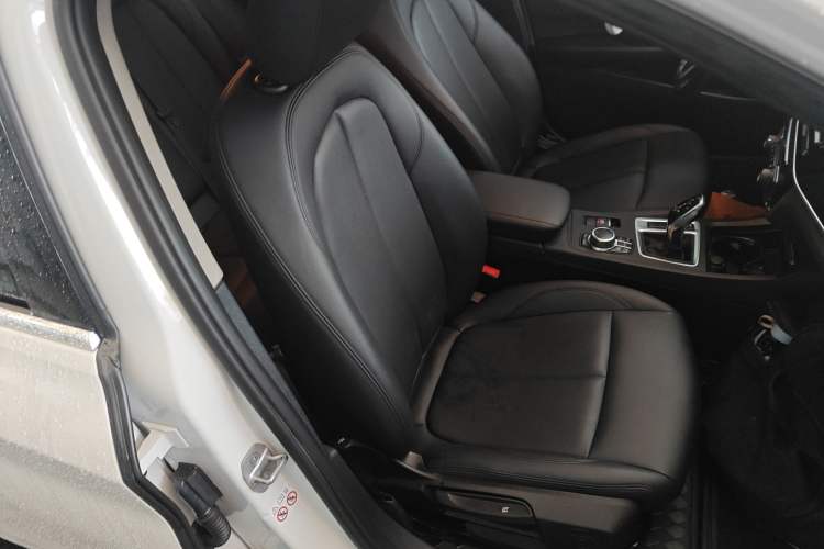 Used BMW 1 Series 2023 120i M Sport Edition Right Front Seat