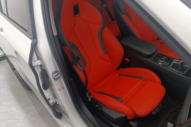 Used BMW 1 Series 2023 125i M Sport Night Edition Right Front Seat
