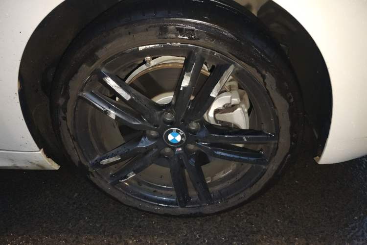 Used BMW 1 Series 2023 125i M Sport Night Edition Right Front Wheel Hub