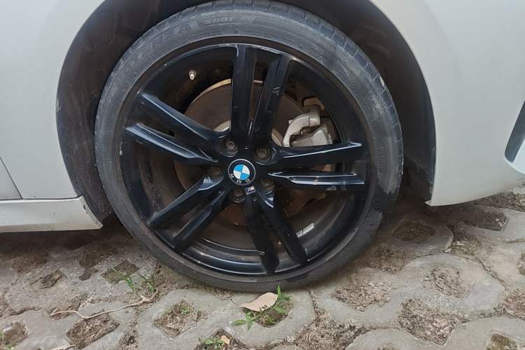 Used BMW 1 Series 2023 125i M Sport Night Edition Right Front Wheel Hub
