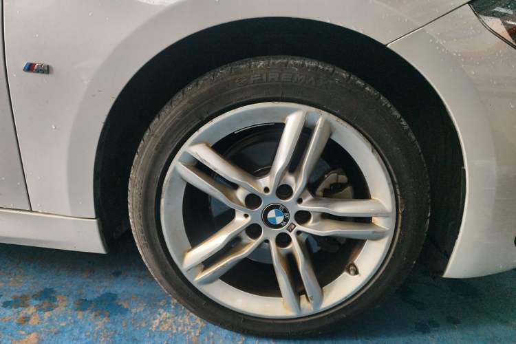 Used BMW 1 Series 2023 120i M Sport Night Edition Right Front Wheel Hub