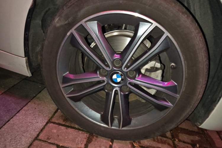 Used BMW 1 Series 2023 120i M Sport Edition Right Front Wheel Hub