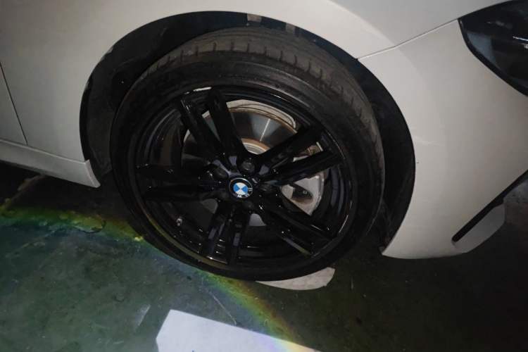 Used BMW 1 Series 2023 125i M Sport Night Edition Right Front Wheel Hub