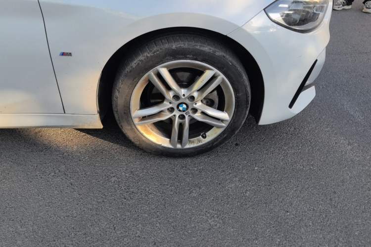 Used BMW 1 Series 2023 120i M Sport Night Edition Right Front Wheel Hub