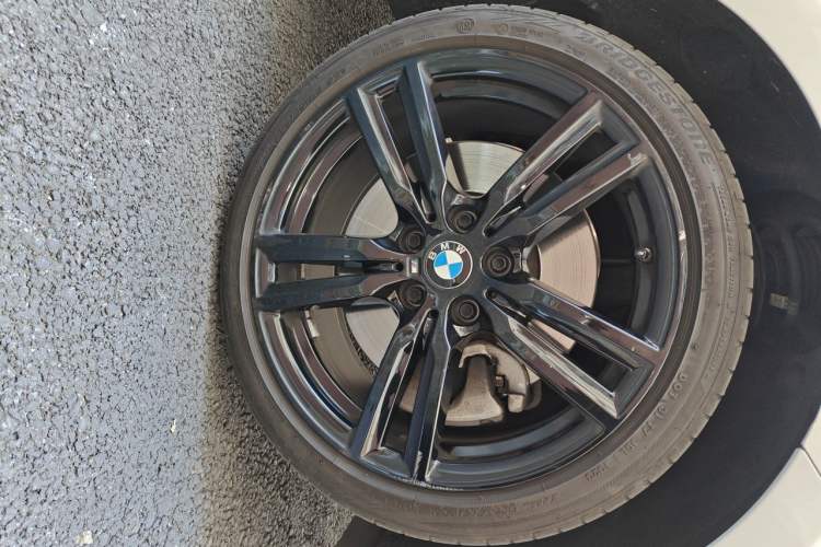 Used BMW 1 Series 2023 125i M Sport Night Edition Right Front Wheel Hub