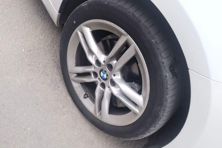 Used BMW 1 Series 2023 120i M Sport Night Edition Right Front Wheel Hub
