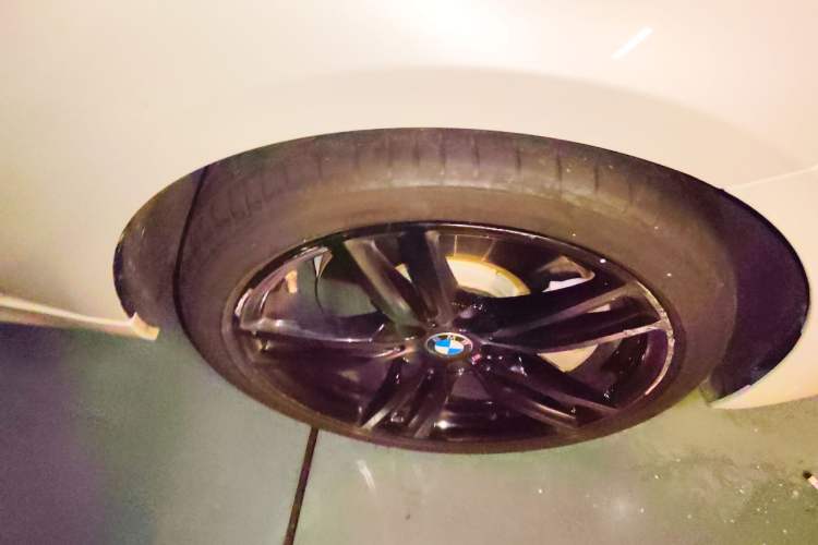 Used BMW 1 Series 2023 125i M Sport Night Edition Right Front Wheel Hub