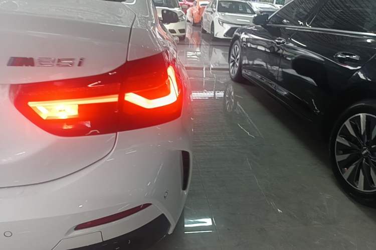Used BMW 1 Series 2023 125i M Sport Night Edition Right Rear Taillight