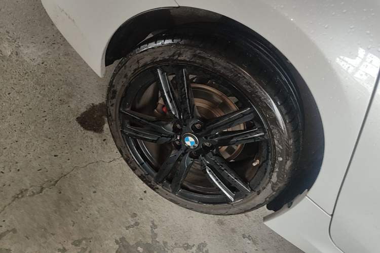 Used BMW 1 Series 2023 125i M Sport Night Edition Right Rear Wheel Hub