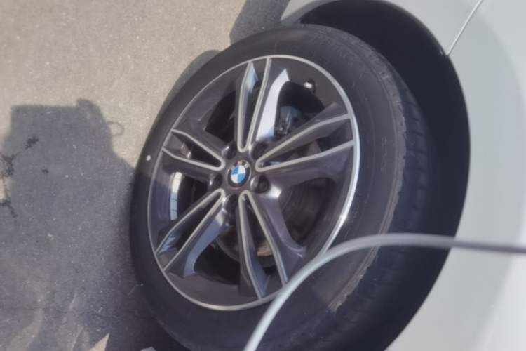 Used BMW 1 Series 2023 120i M Sport Edition Right Rear Wheel Hub