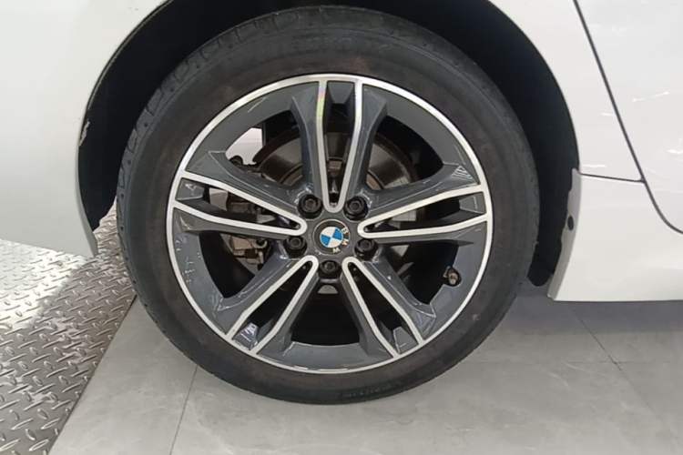 Used BMW 1 Series 2023 120i M Sport Edition Right Rear Wheel Hub