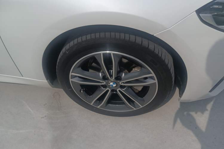 Used BMW 1 Series 2023 120i M Sport Edition Right Rear Wheel Hub