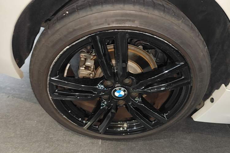 Used BMW 1 Series 2023 125i M Sport Night Edition Right Rear Wheel Hub
