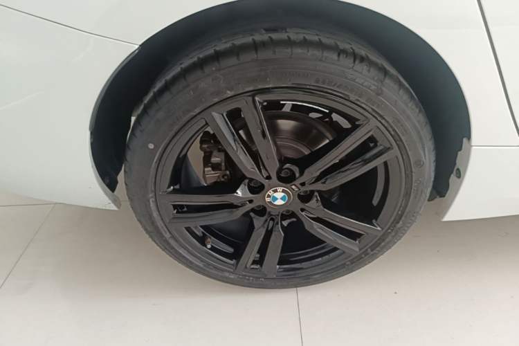 Used BMW 1 Series 2023 125i M Sport Night Edition Right Rear Wheel Hub
