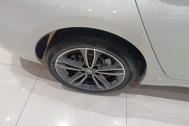 Used BMW 1 Series 2023 120i M Sport Edition Right Rear Wheel Hub