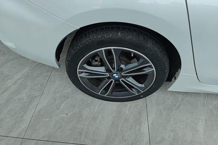 Used BMW 1 Series 2023 120i M Sport Edition Right Rear Wheel Hub