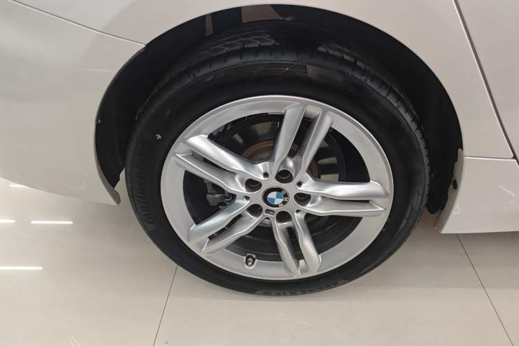 Used BMW 1 Series 2023 120i M Sport Night Edition Right Rear Wheel Hub