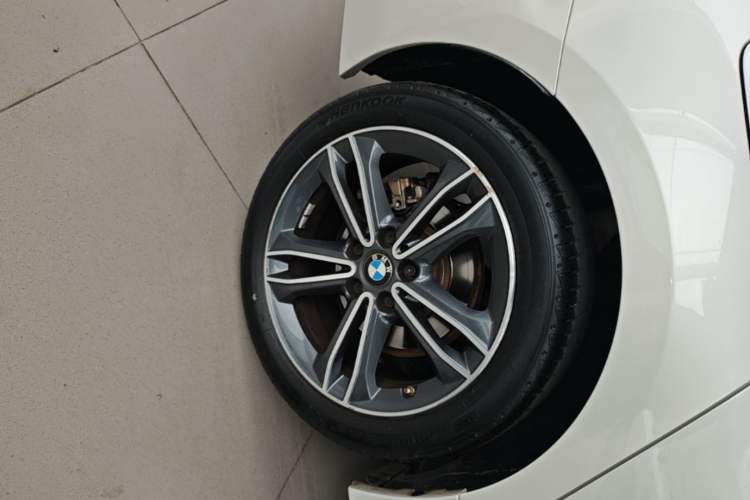 Used BMW 1 Series 2023 120i M Sport Edition Right Rear Wheel Hub
