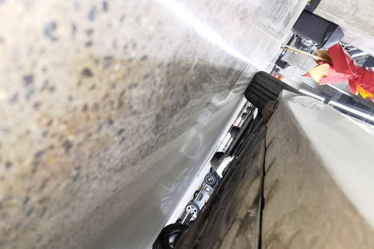Used BMW 1 Series 2023 125i M Sport Night Edition Right Side Sill
