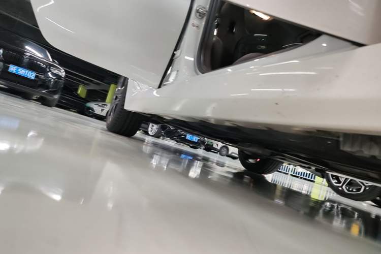 Used BMW 1 Series 2023 125i M Sport Night Edition Right Side Sill