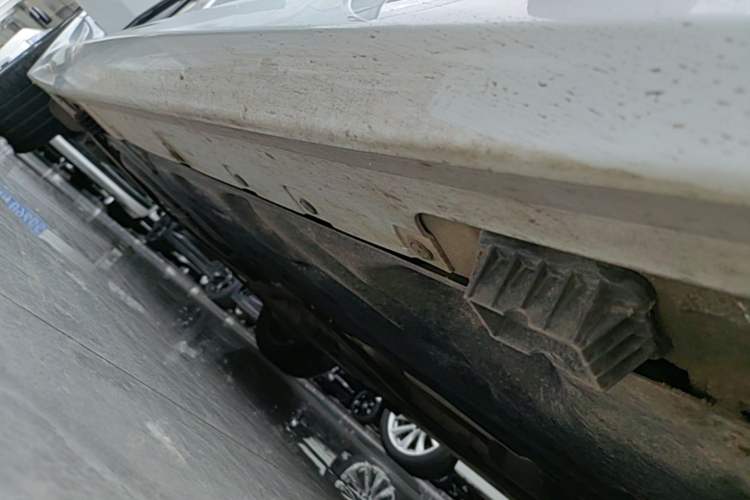 Used BMW 1 Series 2023 120i M Sport Edition Right Side Sill