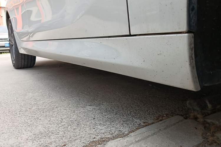 Used BMW 1 Series 2023 120i M Sport Edition Right Side Sill