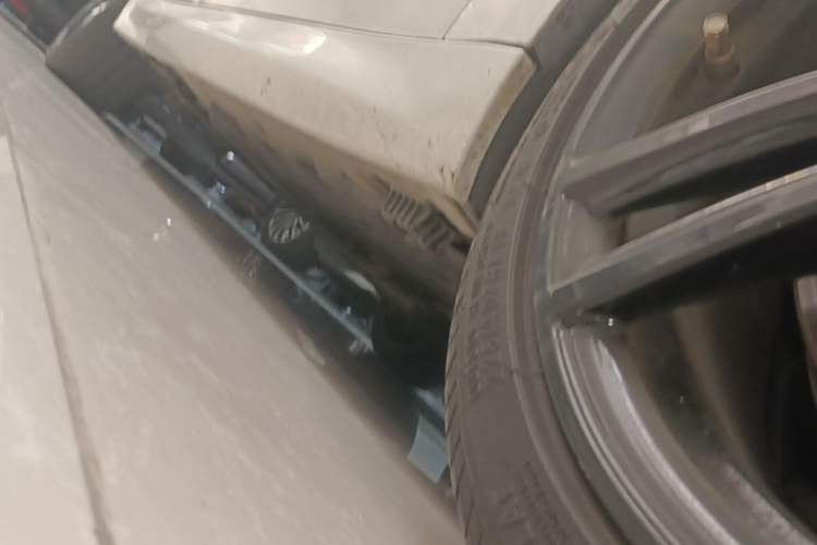 Used BMW 1 Series 2023 125i M Sport Night Edition Right Side Sill