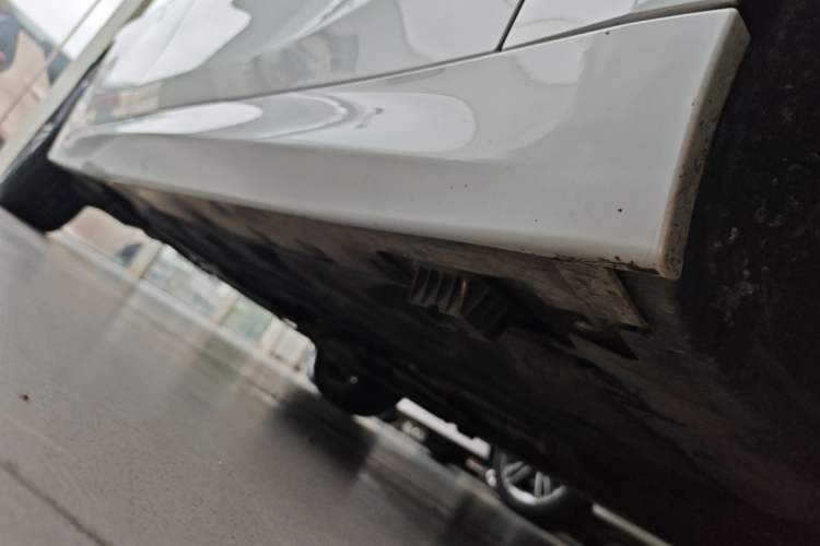 Used BMW 1 Series 2023 120i M Sport Edition Right Side Sill