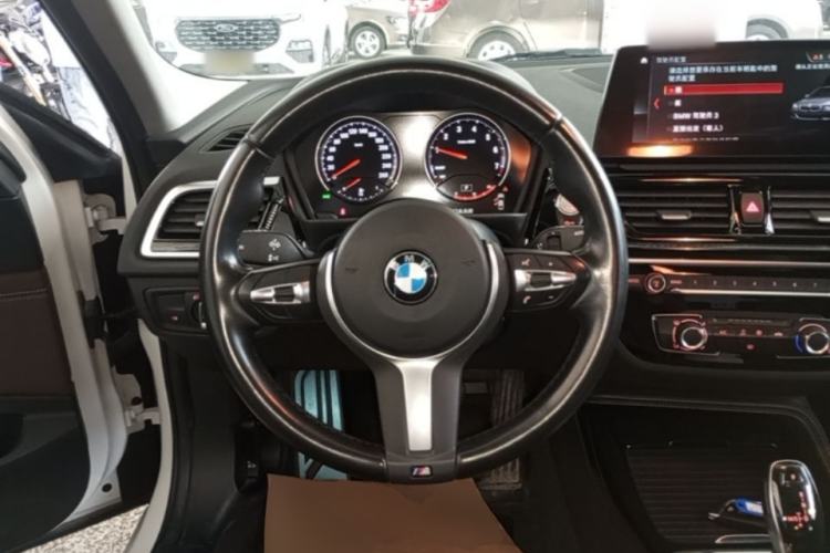 Used BMW 1 Series 2023 120i M Sport Night Edition Steering Wheel