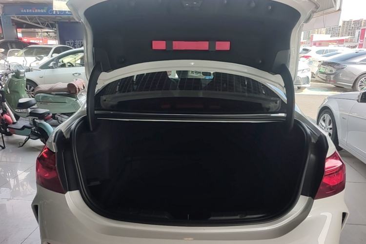 Used BMW 1 Series 2023 125i M Sport Night Edition Trunk