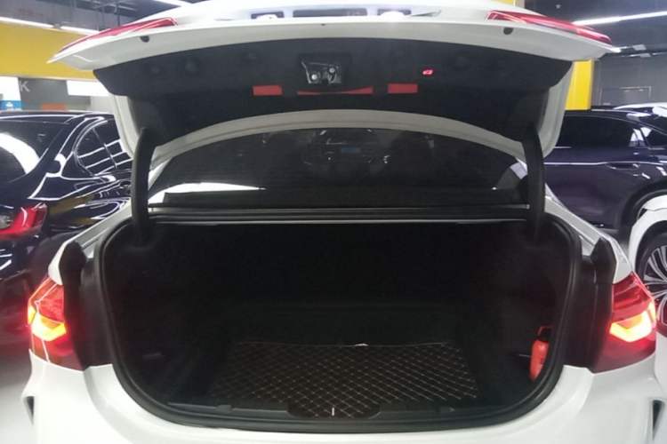 Used BMW 1 Series 2023 125i M Sport Night Edition Trunk
