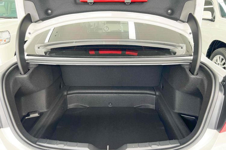 Used BMW 1 Series 2023 125i M Sport Night Edition Trunk