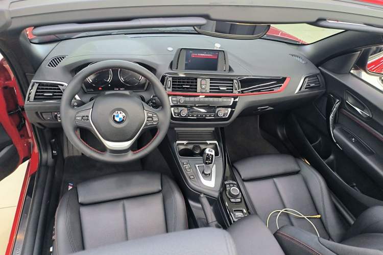Used BMW 2 Series 2019 225i Convertible Coupe Sports Design Package Interior 2