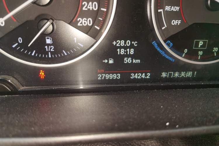 Used BMW 2 Series 2014 M235i Odometer Close Up