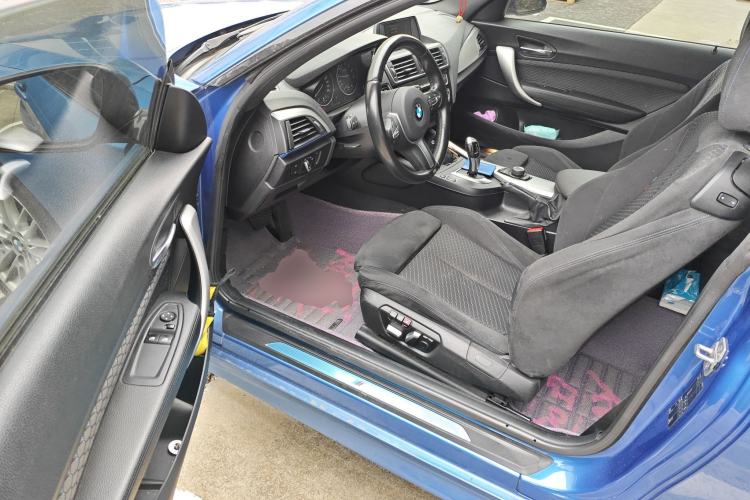 Used BMW 2 Series 2014 220i Sport Design Package Driver Seat
